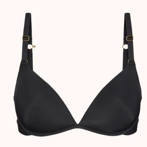 NWT The Deep V No-Wire Push-Up